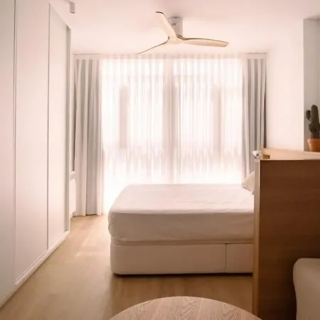 Apartamento Luminoso Estudio Con Vistas Al Mar *